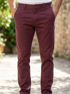 Men's Slim Fit Chinos - Burgundy